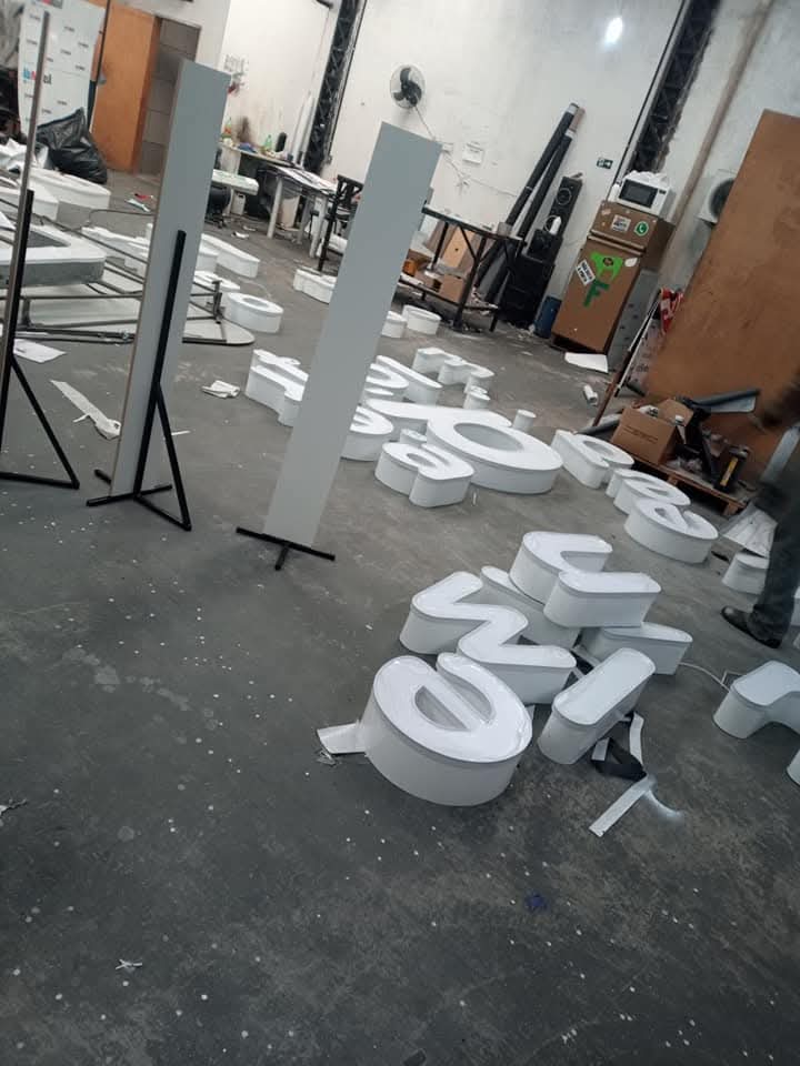 Produção de letras caixa